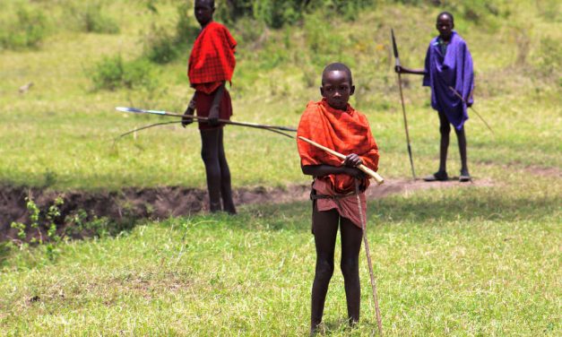 MASAI.   SOPPRAVIVVENZA DI UN POPOLO TRIBALE –  BARBAGALLO Valentina